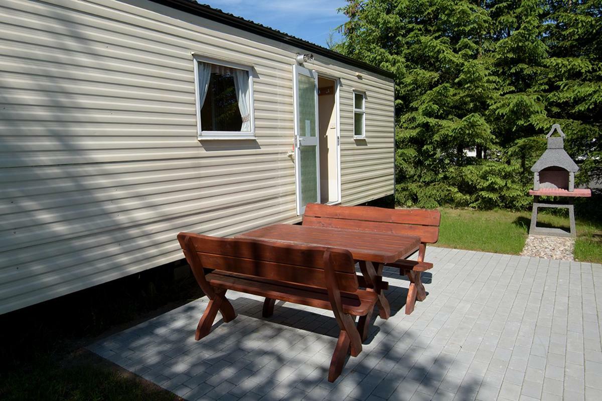 Holiday Lodge Pogorzelica  Buitenkant foto
